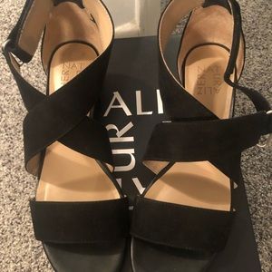 Naturalizer - Black Sandal Size 8